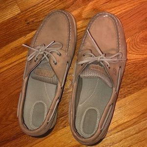 sperrys boat shoes